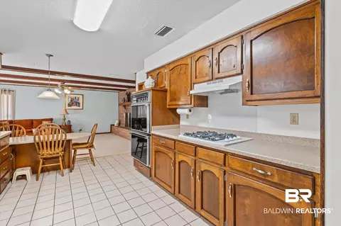 1900 Foxfire Rd, Mobile, AL 36618 photo 12