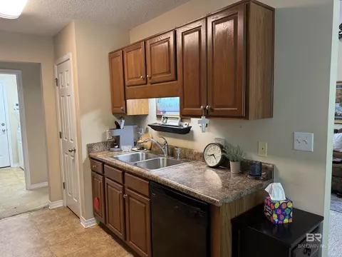 2245 E Spring Grv, Mobile, AL 36695 photo 4
