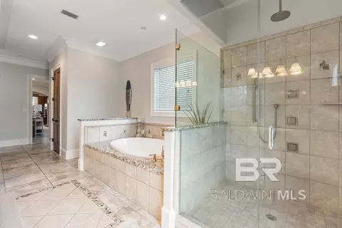 Bath - 6490 E Quarry Dr, Elberta, AL 36530 photo 4 of 6