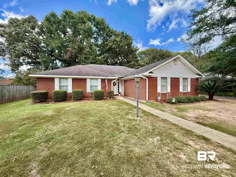 9510 Gaslight Ct, Mobile, AL 36695