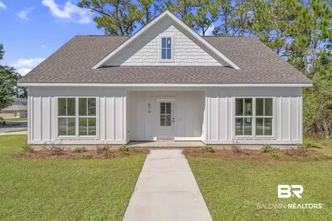674 Oleander St, Gulf Shores, AL 36542