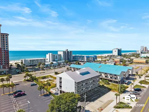 331 E 1st Ave #102, Gulf Shores, AL 36542