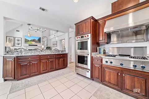 Kitchen - 6630 E Quarry Dr, Elberta, AL 36530 photo 2 of 4
