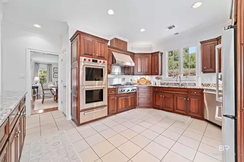Kitchen - 6630 E Quarry Dr, Elberta, AL 36530 photo 3 of 4