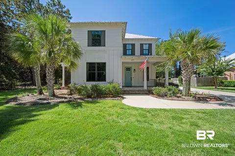 601 Magnolia Cir, Gulf Shores, AL 36542