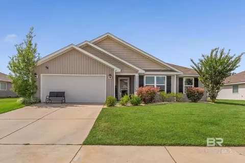 215 Landing Dr, Foley, AL 36535