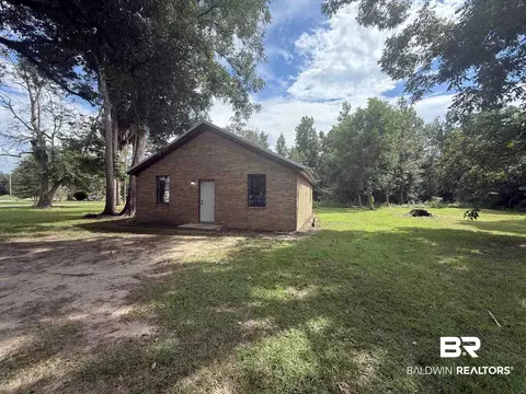 17440 Old Brady Rd, Bay Minette, AL 36507