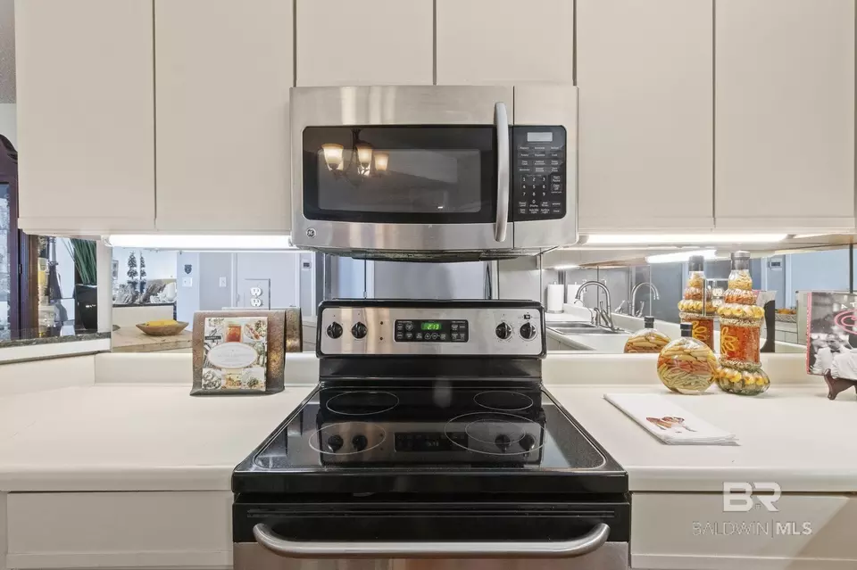 Kitchen - 24310 Perdido Beach Blvd #402B, Orange Beach, AL 36561 photo 6 of 8