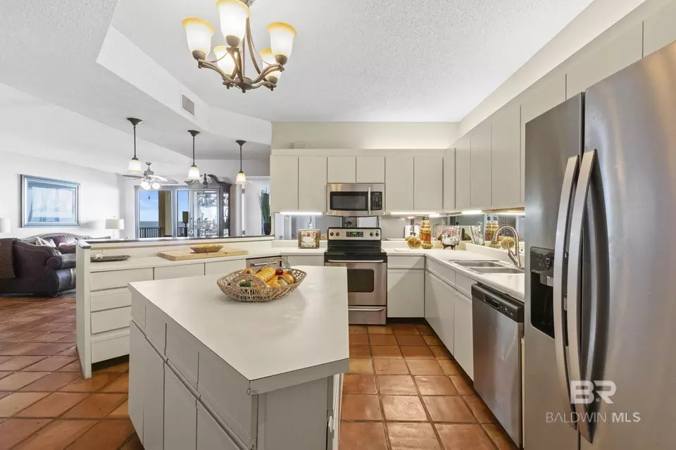 Kitchen - 24310 Perdido Beach Blvd #402B, Orange Beach, AL 36561 photo 4 of 8