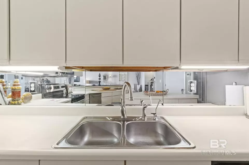 Kitchen - 24310 Perdido Beach Blvd #402B, Orange Beach, AL 36561 photo 5 of 8