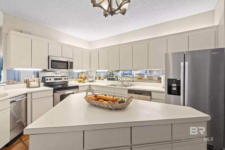 Kitchen - 24310 Perdido Beach Blvd #402B, Orange Beach, AL 36561 photo 3 of 8