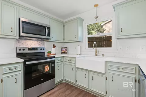 Kitchen - 511 N Wacker Ln, Mobile, AL 36608 photo 1 of 3