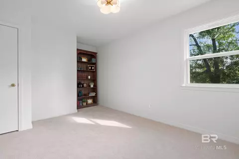 Bedroom - 511 N Wacker Ln, Mobile, AL 36608 photo 2 of 11