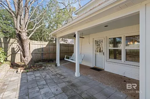 Exterior - 511 N Wacker Ln, Mobile, AL 36608 photo 5 of 9