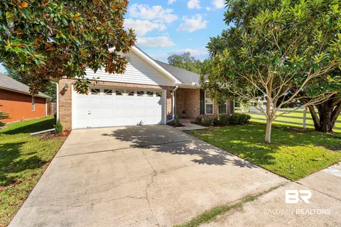 13050 W Concord Dr, Lillian, AL 36549
