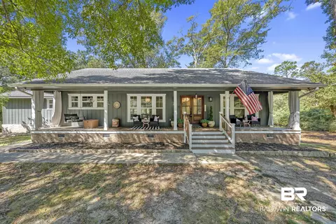 45499 Chalet Dr, Bay Minette, AL 36507