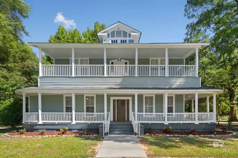 407 E 2nd St, Bay Minette, AL 36507