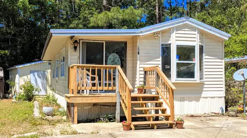 312 Buena Vista Dr, Lillian, AL 36549