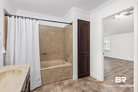 803 Regents Dr, Mobile, AL 36609 photo 23