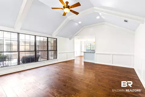803 Regents Dr, Mobile, AL 36609 photo 8