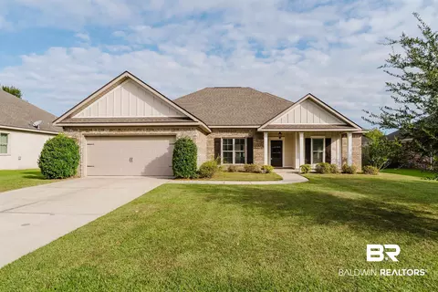 237 Hawthorne Cir, Fairhope, AL 36532