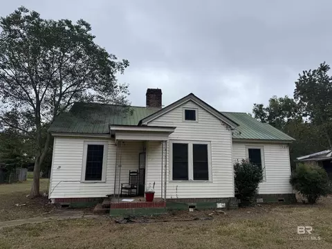 103 Forest Ave, Atmore, AL 36502