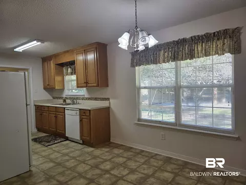 2554 Riverside Dr, Mobile, AL 36605 photo 28