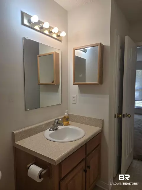 2554 Riverside Dr, Mobile, AL 36605 photo 16