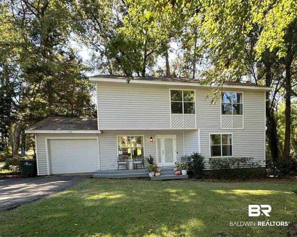 176 Rolling Hill Dr, Daphne, AL 36526