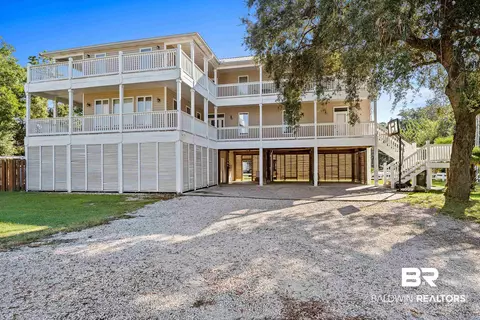 18725 Pine Acres Rd, Gulf Shores, AL 36542