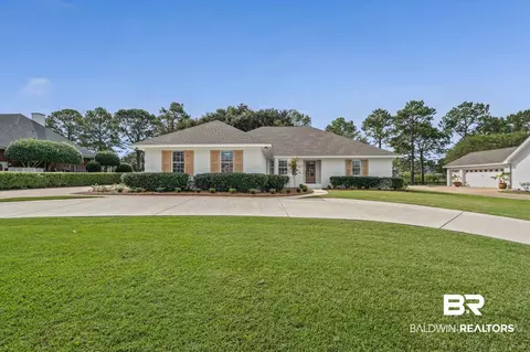 9285 Lakeview Dr, Foley, AL 36535