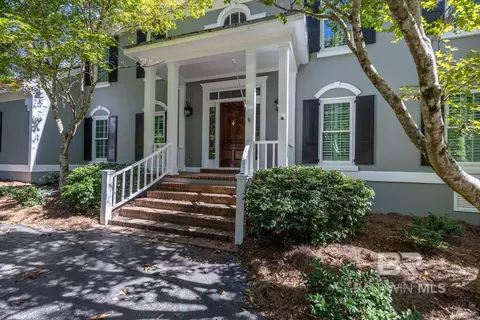 22450 Main St, Fairhope, AL 36532