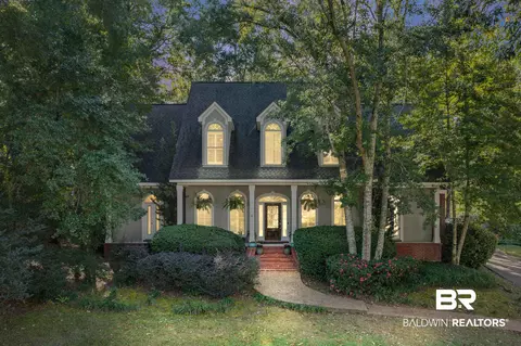 107 Beaver Dam Rd, Fairhope, AL 36532