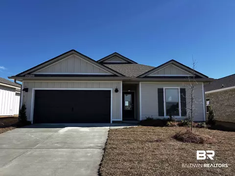 22568 Hamilton St, Robertsdale, AL 36567