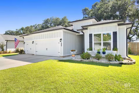 516 Golden Leaf Ave, Fairhope, AL 36532