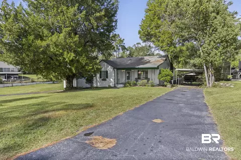214 Sutherland Dr, Chickasaw, AL 36611 photo 3