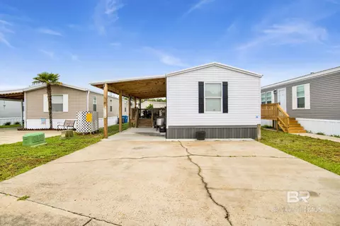 16707 State Highway 180 #35, Gulf Shores, AL 36542