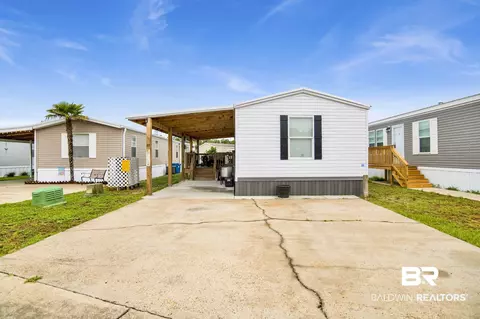 16707 State Highway 180 #35, Gulf Shores, AL 36542