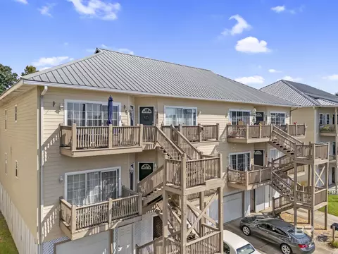 4 Yacht Club Dr #180, Daphne, AL 36526