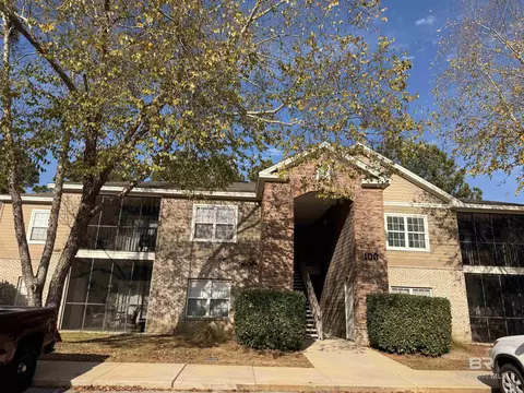 450 Park Ave #103, Foley, AL 36535