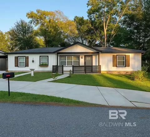 1800 Elaine Ave, Bay Minette, AL 36507