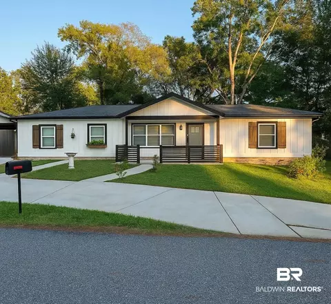 1800 Elaine Ave, Bay Minette, AL 36507