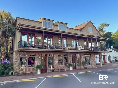 314 De La Mare Ave #2, Fairhope, AL 36532