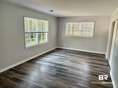 317 Syracuse St, Mobile, AL 36608 photo 4