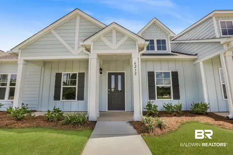 6231 Carpenter Ln, Gulf Shores, AL 36542