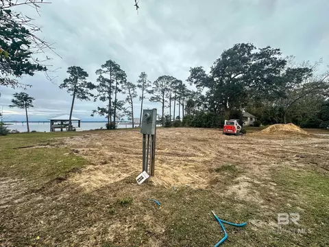8434 Juniper St, Elberta, AL 36530 photo 2