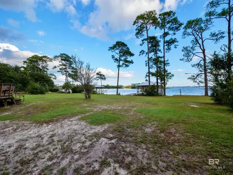 8434 Juniper St, Elberta, AL 36530