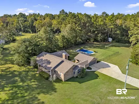 45195 Chalet Dr, Bay Minette, AL 36507