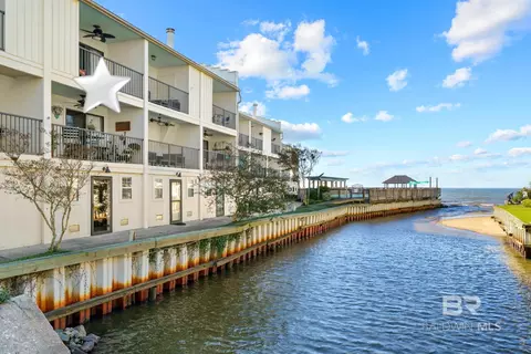 710 S Mobile St #50, Fairhope, AL 36532