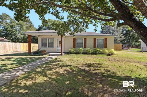 217 11th Ave, Atmore, AL 36502